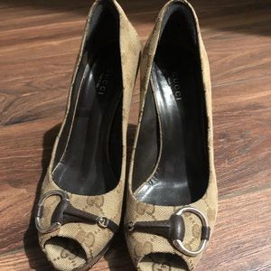 Used Gucci Heels